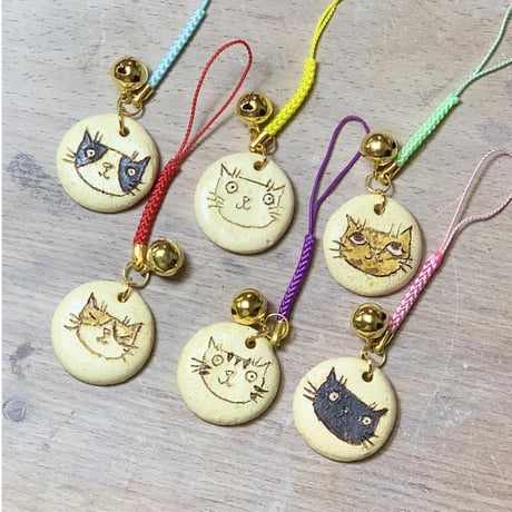 猫守り　片耳くろ