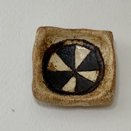 豆まめ皿　四角3    sa001100
