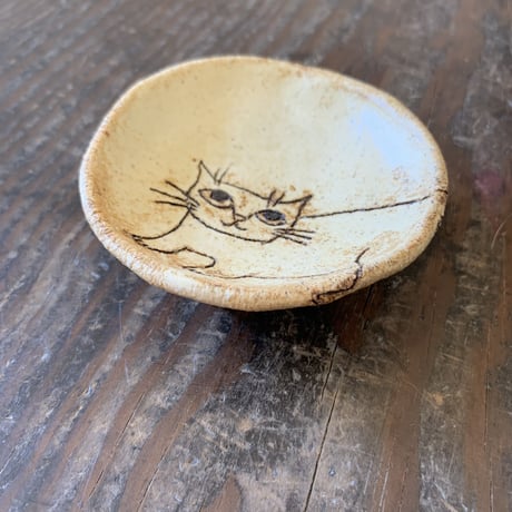 平野照子　猫豆皿　こんにちは　sa001087