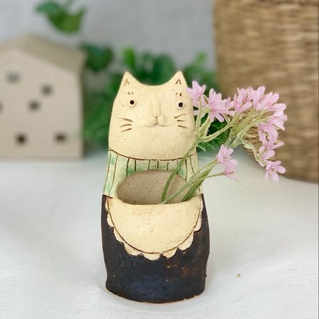 猫花入れ大または植木鉢　ha460