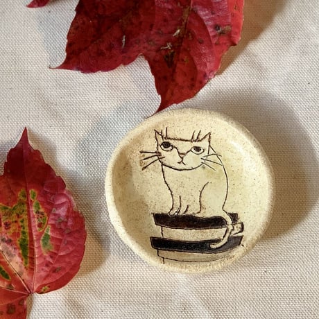平野照子　猫まめざら　ナニヨム？