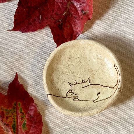 平野照子　猫まめざら　アナノゾキ