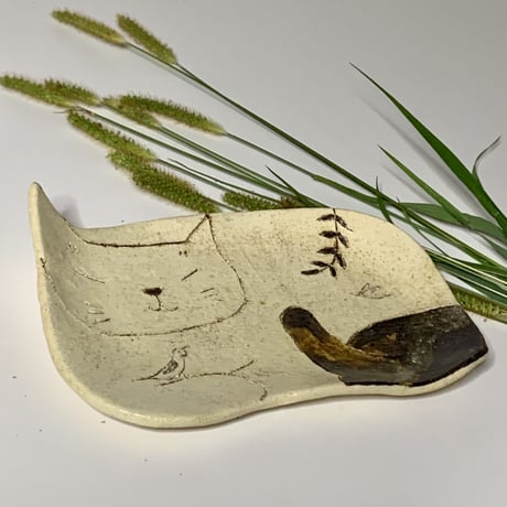 猫型中皿　香箱　葉っぱと鳥　sa008006