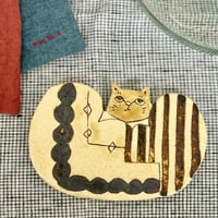 かくれんぼ猫皿　sa110004