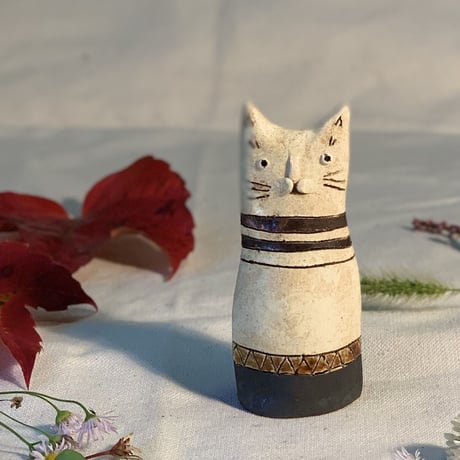 平野照子　猫花入れ　縞襟茶帯　ha004