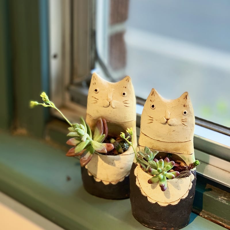 かとうゆみ　ねこ　マフラー　レア　陶器　植木鉢　新品　置物　花器　新品 猫花入れ大または植木鉢 ha458 | kusafune's STORE
