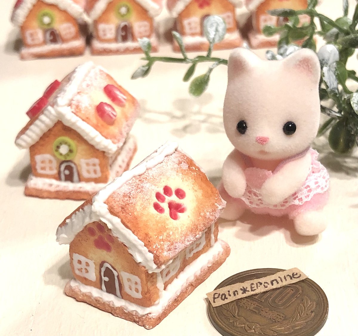 フェーブ　ヘンゼルとグレーテルのお菓子の家　ミニチュア陶器 フェーブ ヘンゼルとグレーテルのお菓子の家 ミニチュア陶器