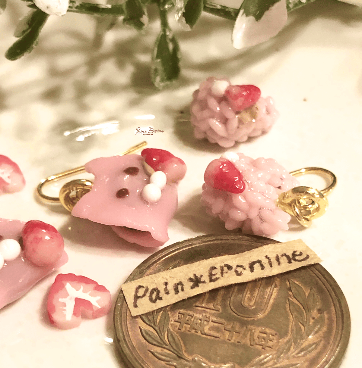 片耳】にゃんこ桜餅ピアス：関西風 | Pain＊Eponine