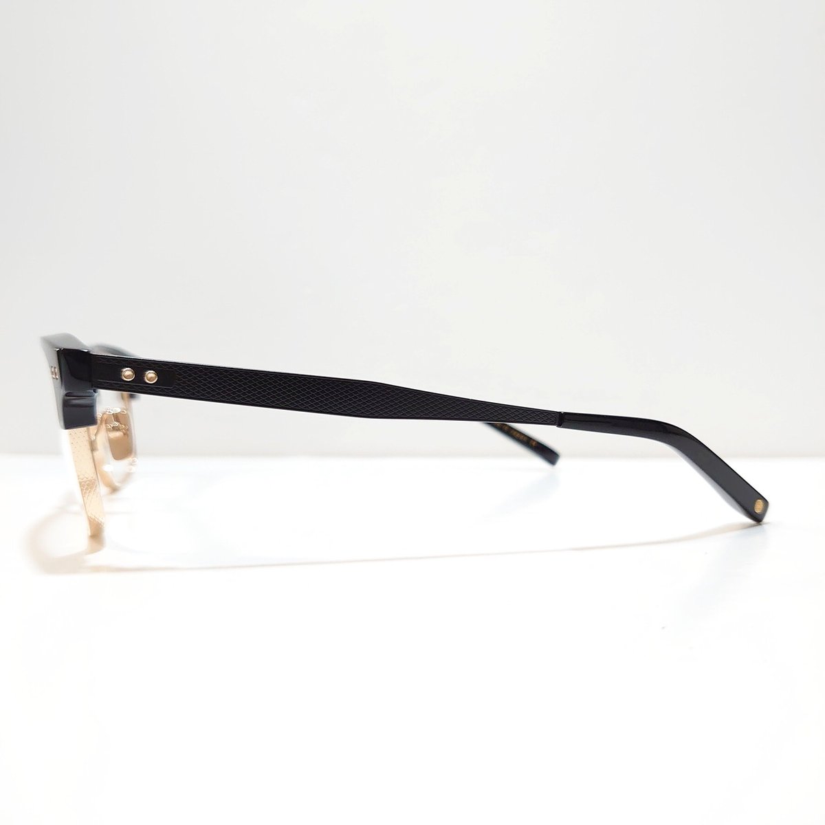 DITA STATESMAN THREE DRX-2064-B-BLK-GLD-55 | O DITA STATESMAN THREE DRX-2064-B-BLK-GLD-55 | O