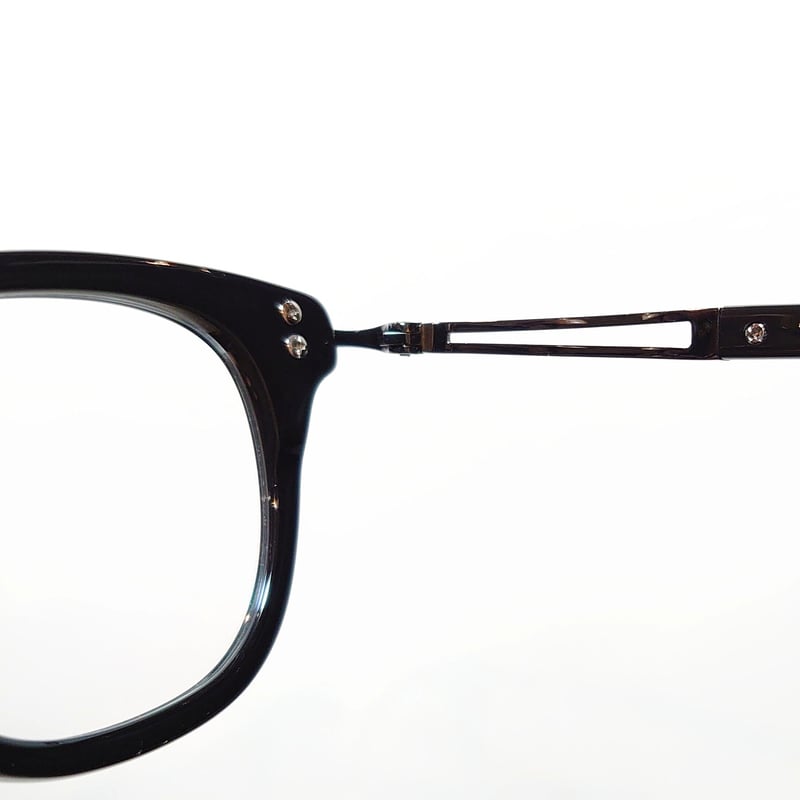 TAYLOR WITH RESPECT thick Col.01(Black) | OPTIC