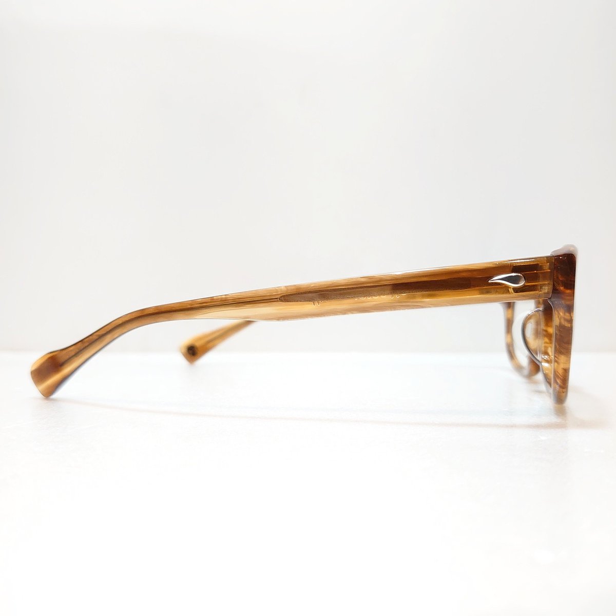 EFFECTOR riff BS | OPTICAL TAILOR CRADLE