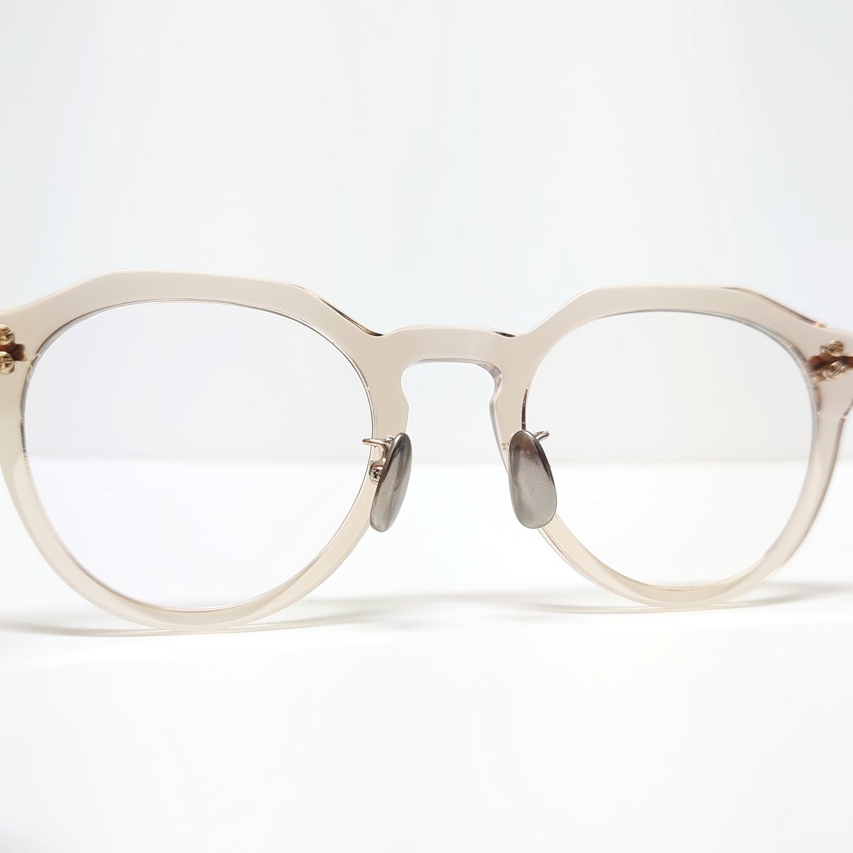 TAYLOR WITH RESPECT dune Col.05(Clear Brown Pin