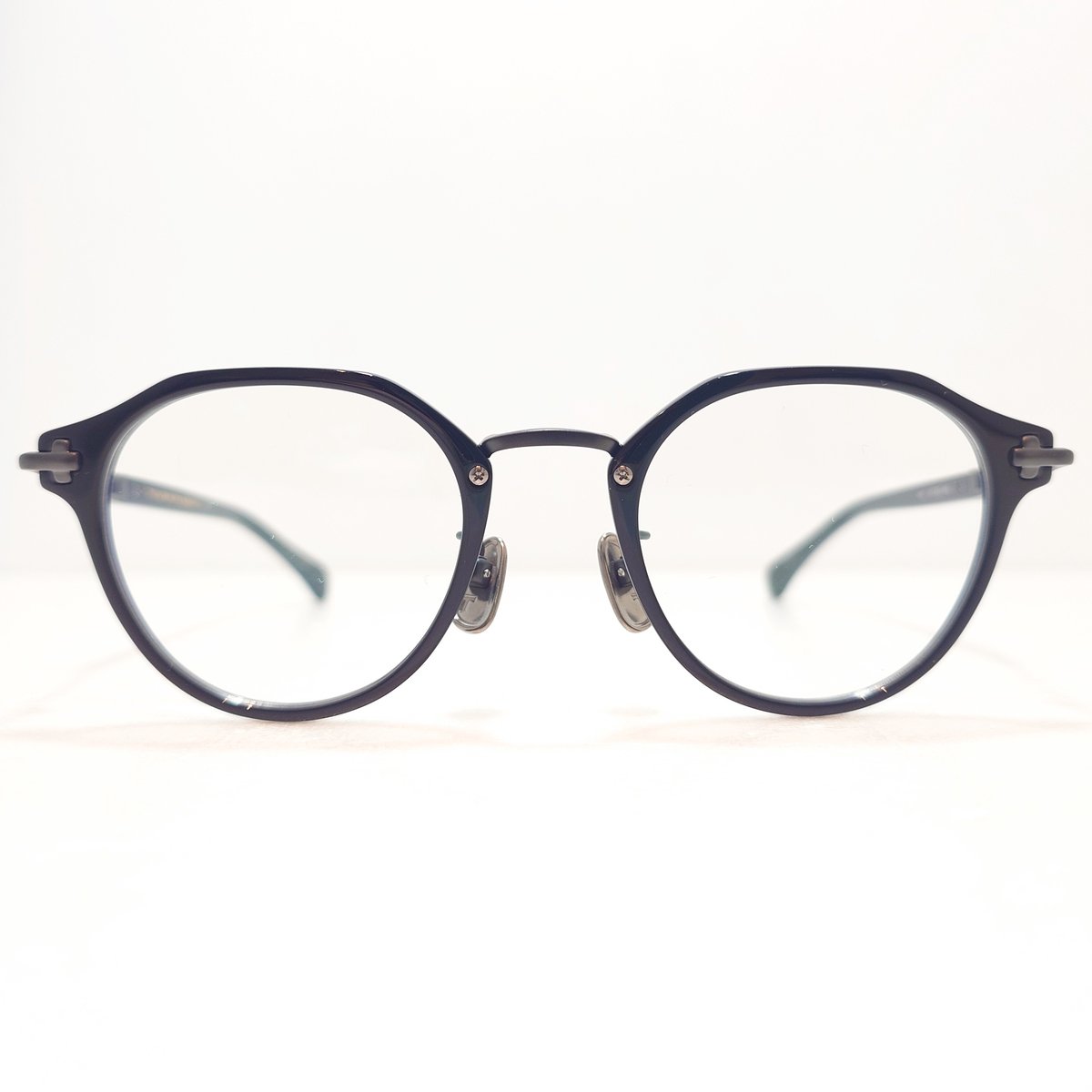 TAYLOR WITH RESPECT void Col.01(Obsidian Black)