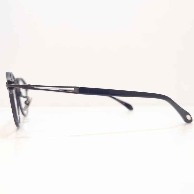 TAYLOR WITH RESPECT void Col.01(Obsidian Black)