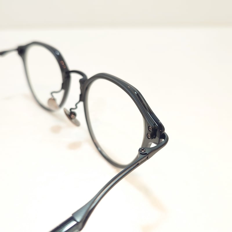 美品 TAYLOR WITH RESPECT void 04 TAYLOR WITH RESPECT void Col.04(Smoke Green) |
