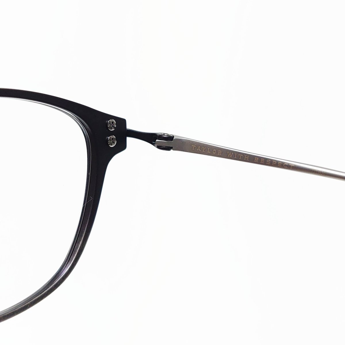 TAYLOR WITH RESPECT castor Col.01 | OPTICAL TAI 