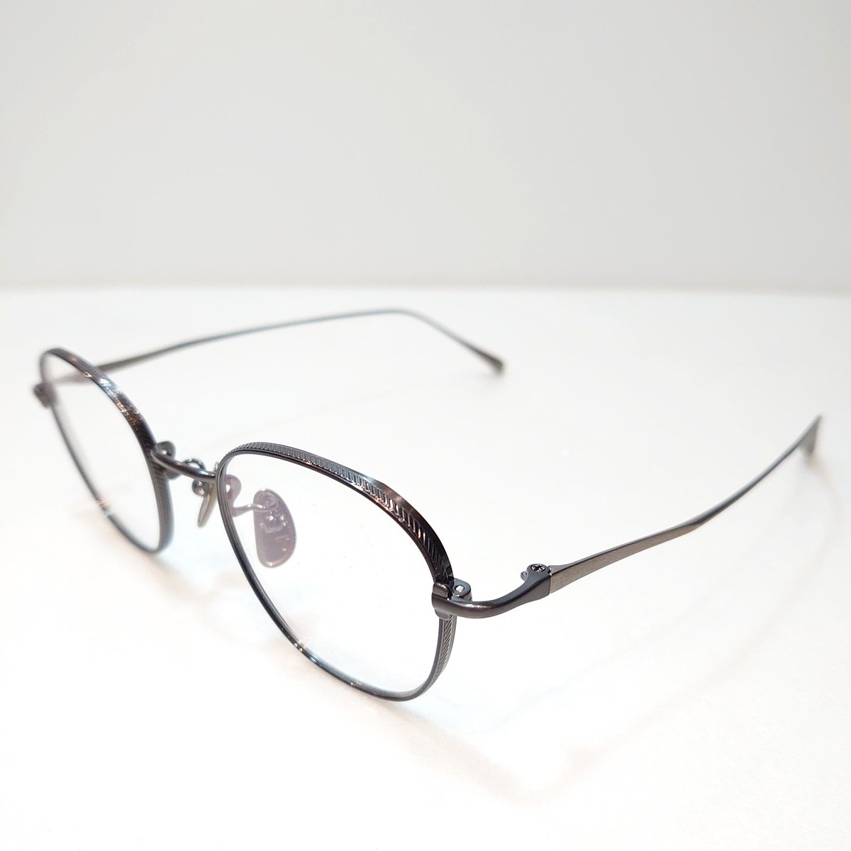 TAYLOR WITH RESPECT stitch Col.01(Grey&Black) |