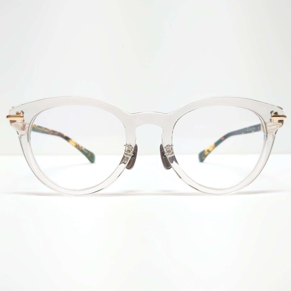 TAYLOR WITH RESPECT rugg Col.05(Clear Smoke) |