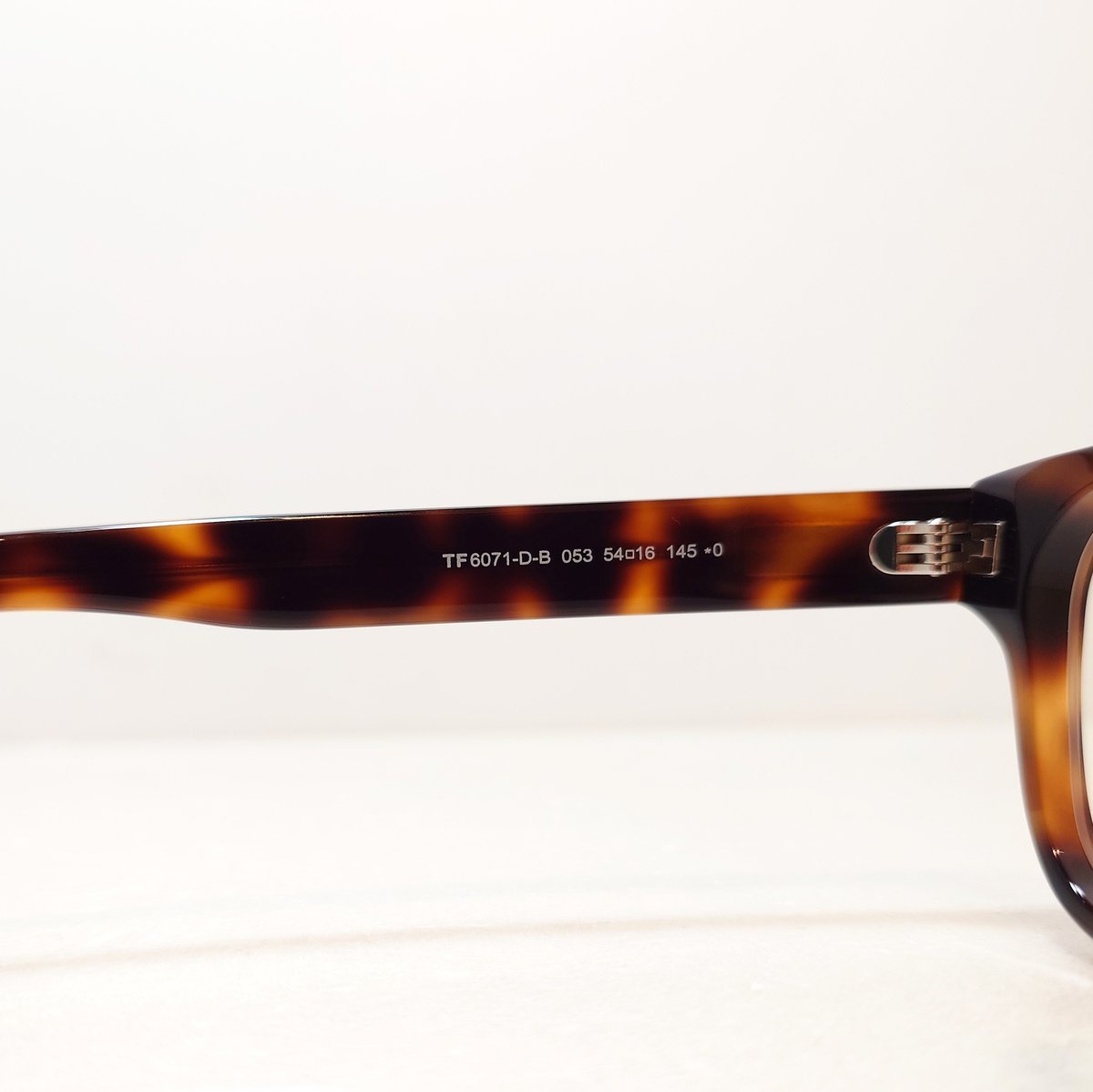 TOM FORD】 TF6071-D-B 053 | OPTICAL TAILOR CRADLE