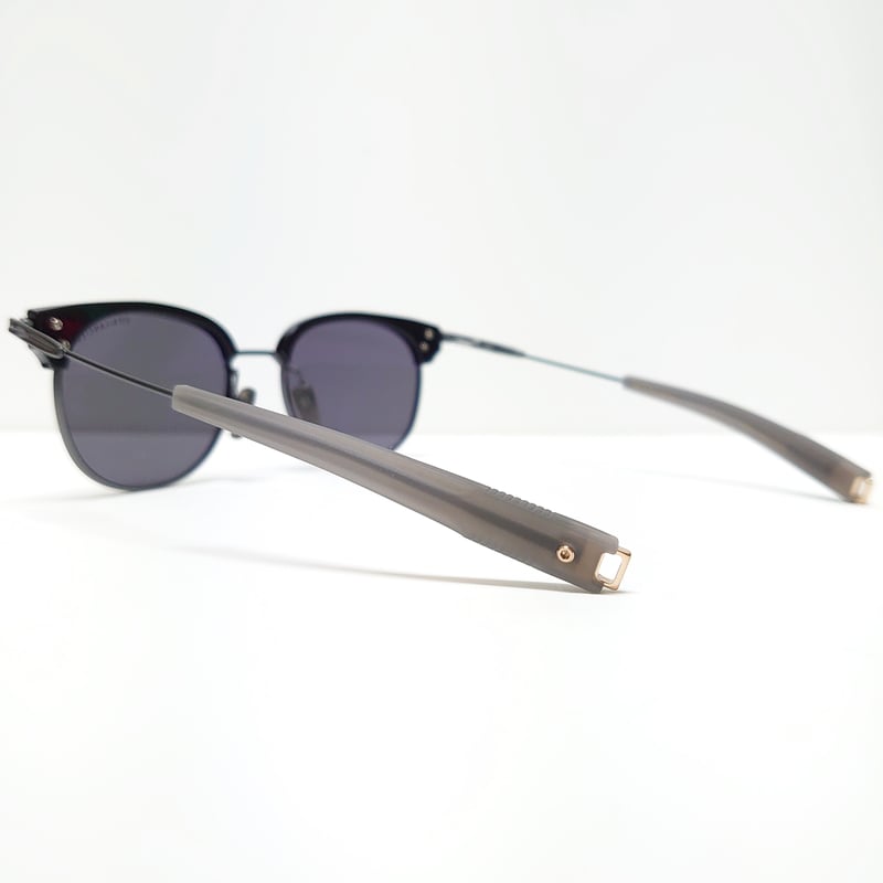 DITA LIBERTY サングラス 黒 紫 キャットアイ Dita（ディータ）の「DITA Liberty Flash Sunglasses