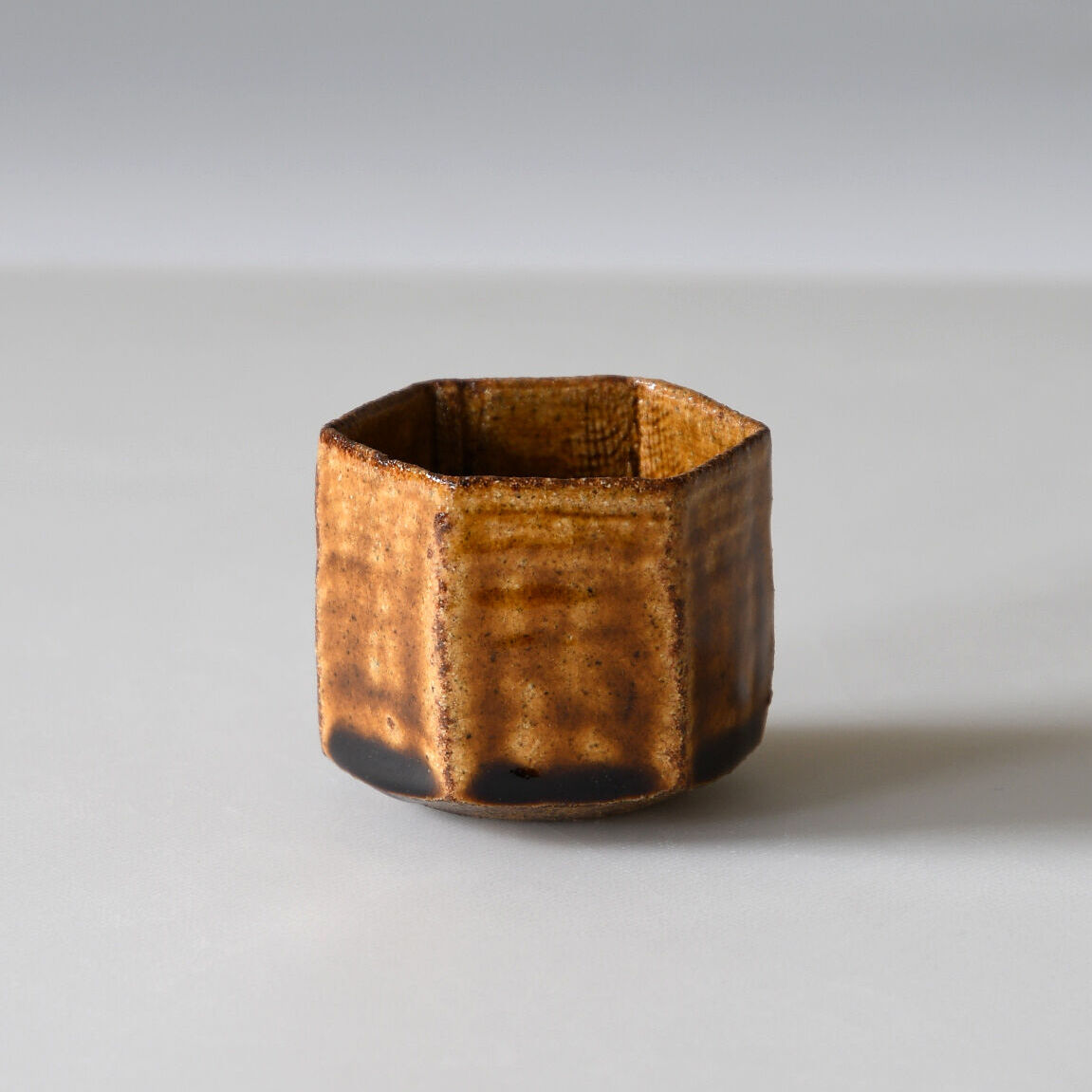 人気作家鈴木徹作 緑釉酒呑 個展作品