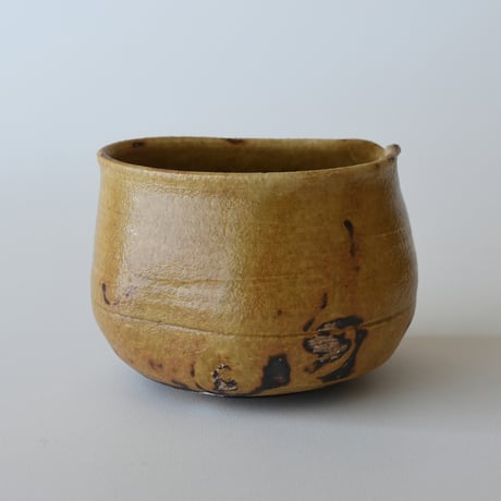 各務賢周：黄瀬戸片口　/B-34