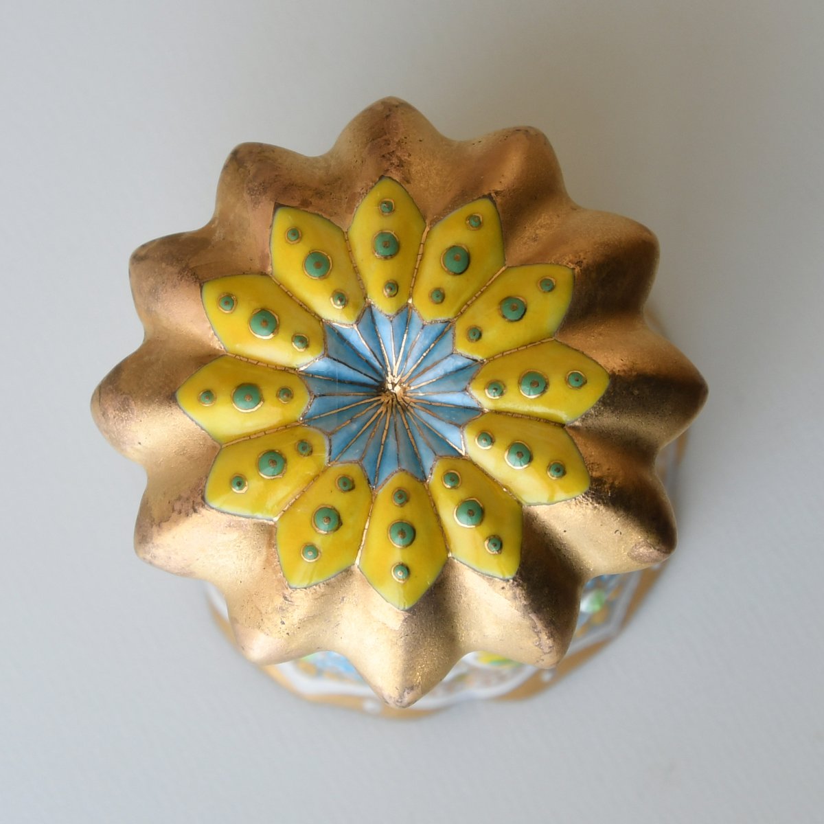 富田美樹子： 「一華五葉を開く」杯 /B-59 | 市之倉さかづき美術館