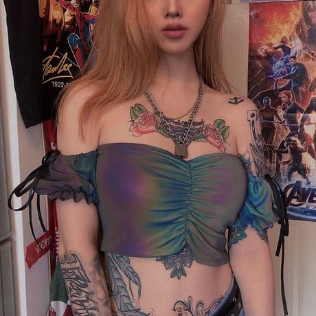 Hologram オフショル Top
