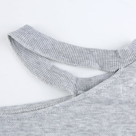 肩見せ Stylish Top