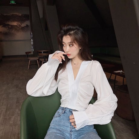 3色 V neck Balloon Sleeve Top