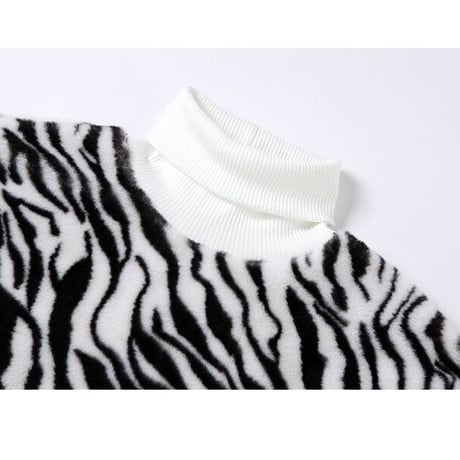 High neck Zebra セーター