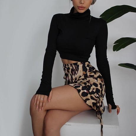 ハイネック Cropped Top