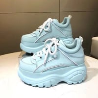 Baby Blue プラットフォームシューズ
