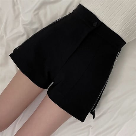 Side Zipper Short Pants