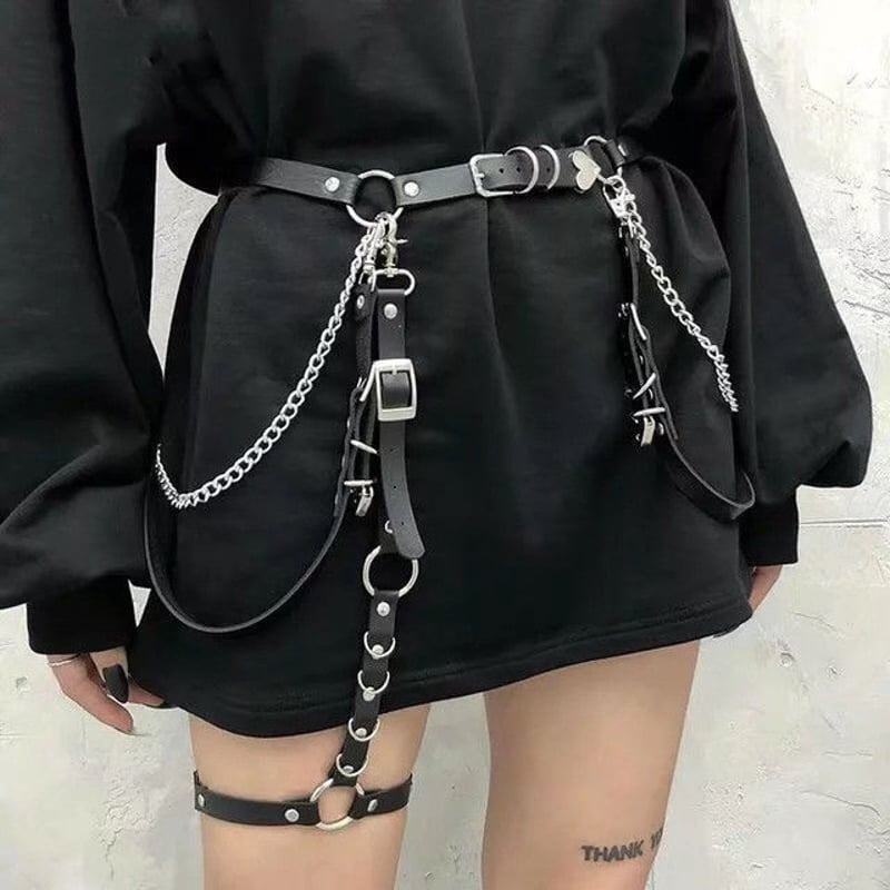 レザー ベルト サスペンダー Body Chain | PLASTIC BUNNY レザー ベルト サスペンダー Body Chain | PLASTIC BUNNY
