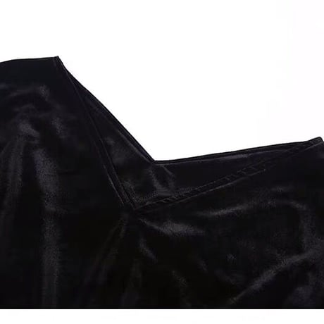 Everyone Sucks But Me Velvet Top