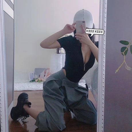 Zipper up ボディスーツ