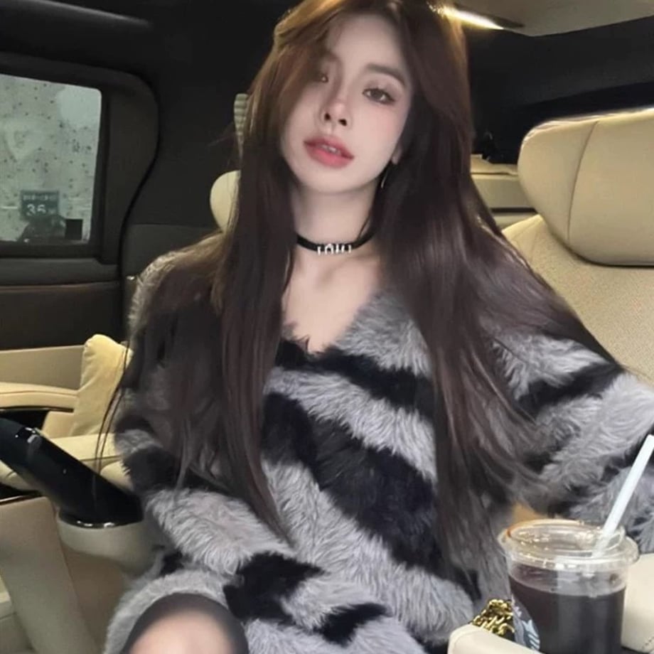 693fec1ed8e56a067ba78a23