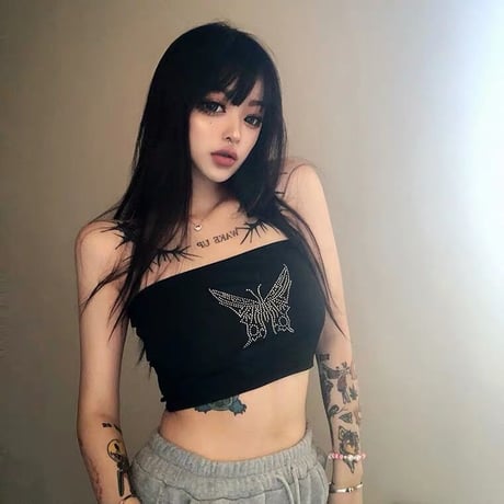 2色 Black & Pink ラインストーン Butterfly Top