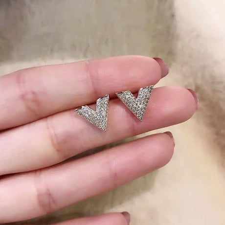 Vラインストーン ピアス