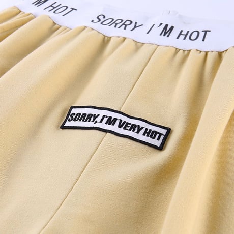 2色 Sorry I'm Hot  Pants