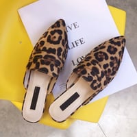 Leopard フラットシューズ