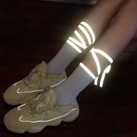 Lace Me Up 発光 ソックス