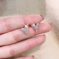 Vラインストーン ピアス