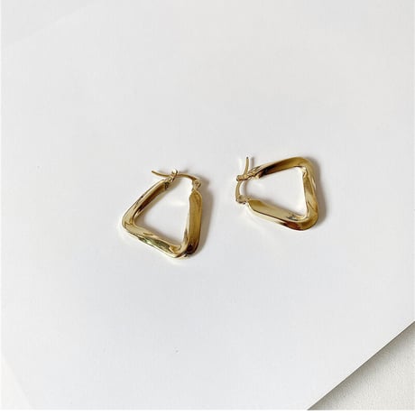 2色 Triangle Shell ピアス