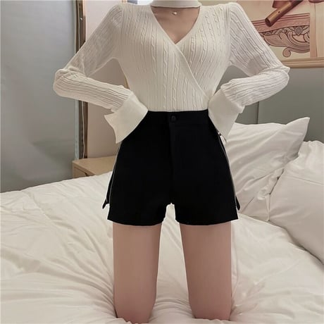 Side Zipper Short Pants