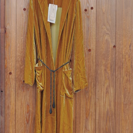 tabrik　ベルベットコート　＜MUSTARD＞