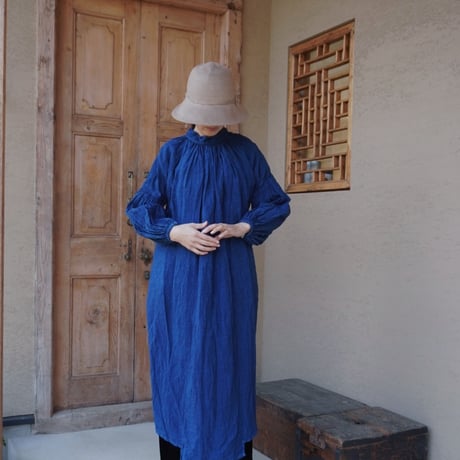 tabrik　リネンギャザーローブ　＜琉球藍＞