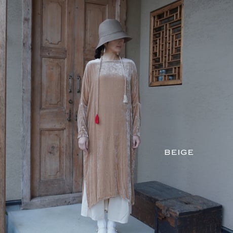 tabrik　ベルベットタッセルワンピース＜BEIGE＞