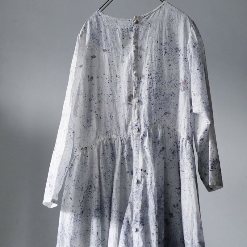 Tabrik 柘榴染め　コットンシルクワンピース Tabrik gather one piece (doro-zome) | nii-B | W